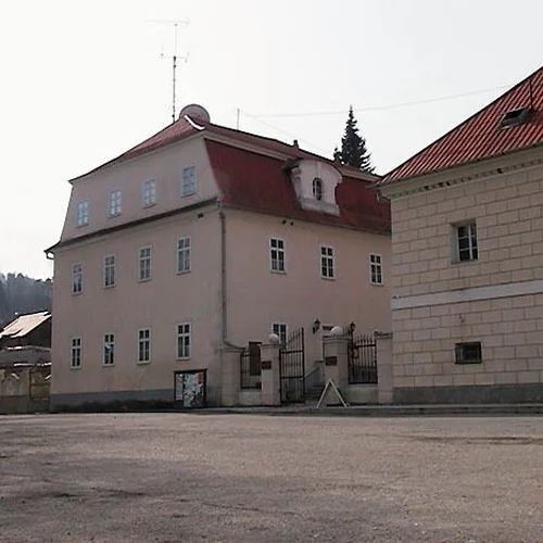 Smraďavka – Lázně Leopoldov