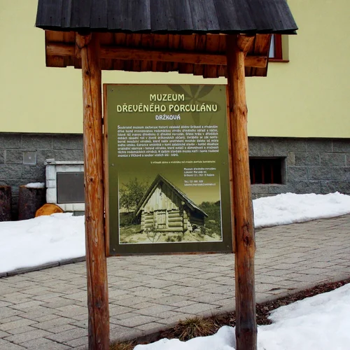 Muzeum dřevěného porculánu v Držkové u Zlína