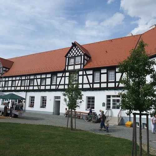 Statek Bernard (Královské Poříčí)