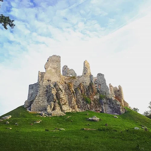 Hrad Hrušov