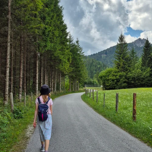 Peší výlet zo St. Aegyd am Neuwalde k Holzhofu za Herzerl-Mitzi