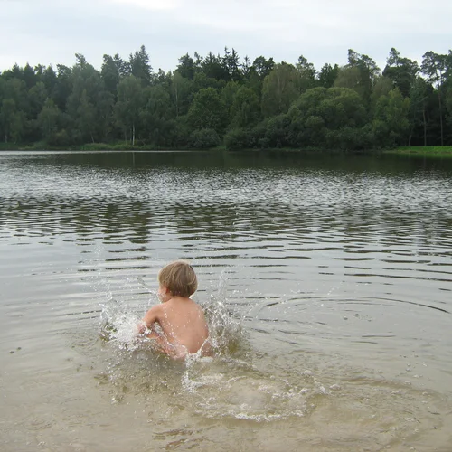 Rybník Biřička a Vodnická stezka