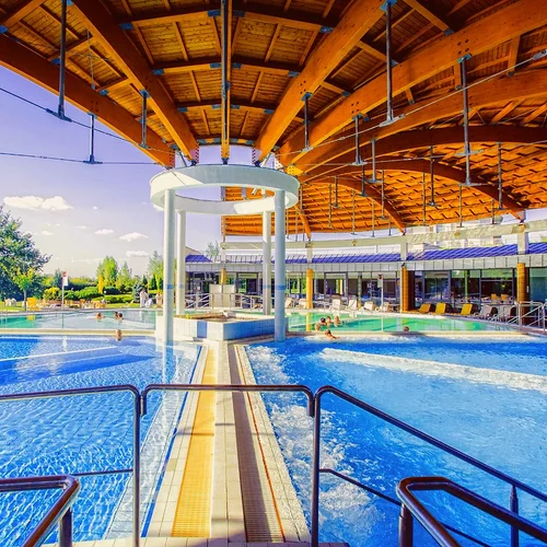 Termálne kúpele a kúpalisko Bükfürdő