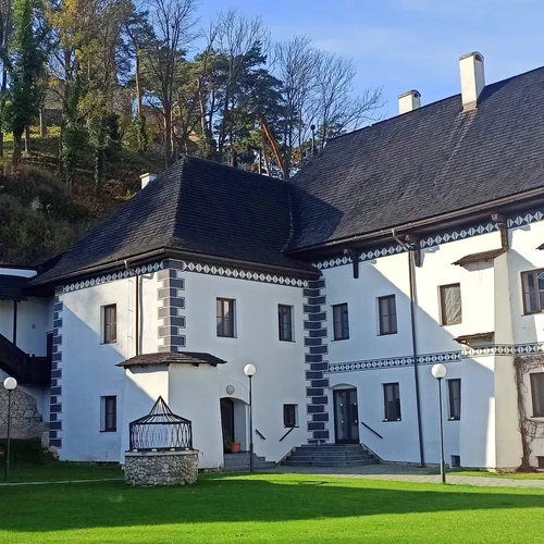 Zichyho kaštieľ