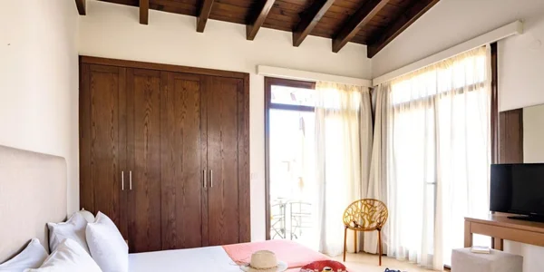 Dvoulůžkový pokoj s výhledem do zahrady (30 m²)