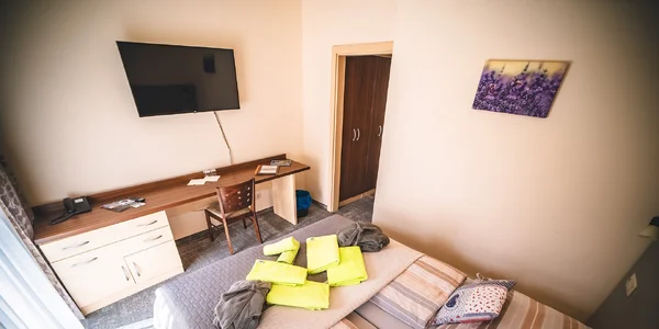 Dvoulůžkový pokoj část A**** (18–22 m²)