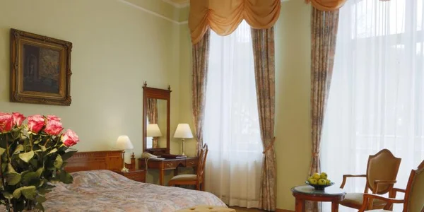 Double Standard (Královská vila) (29 m²)
