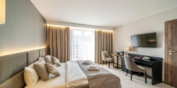 Deluxe s přistýlkou (25 m²)
