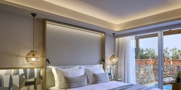 Bungalov Junior Suite s privátním bazénem (27–36 m²)