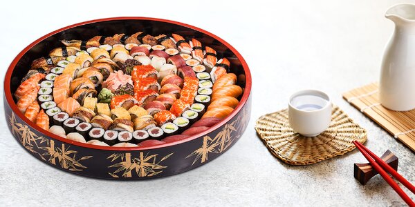 Sushi sety s 10–100 ks nigiri 
a maki rolek