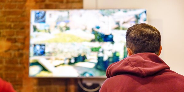 Až 10 hod. na herním PC nebo 
PS5 včetně občerstvení
