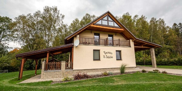 Moderní apartmány s polopenzí 
u Pekla Čertovina