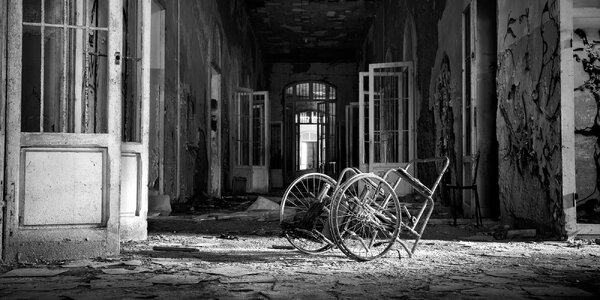 Únikové hry z psychiatrické 
léčebny: 2 místnosti