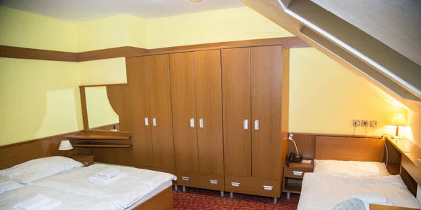 Pokoj Economy – třílůžkový