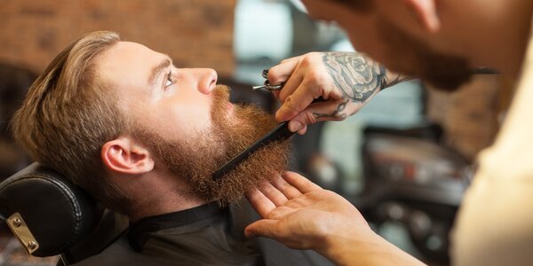 Barber péče: střih vlasů, 
úprava vousů i obočí