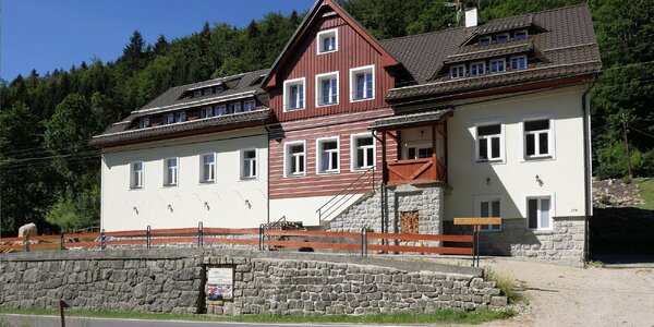Plně vybavené apartmány až 
pro 7 osob v Jizerkách