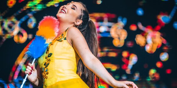 Benefiční muzikálové 
představení Horečka nedělní noci
