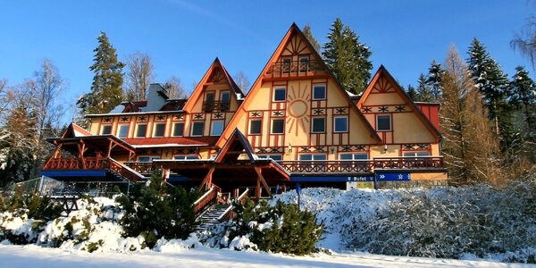 Horský hotel pod Lysou horou 
s polopenzí a wellness