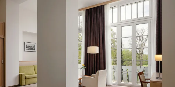 Junior Suite s výhledem do parku (42–45 m²)