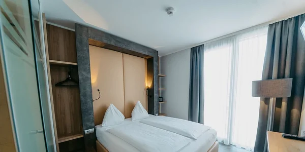 Dvoulůžkový pokoj Comfort s balkonem (16 m²)