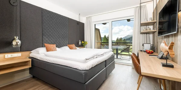 Dvoulůžkový pokoj Superior s balkonem (23 m²)