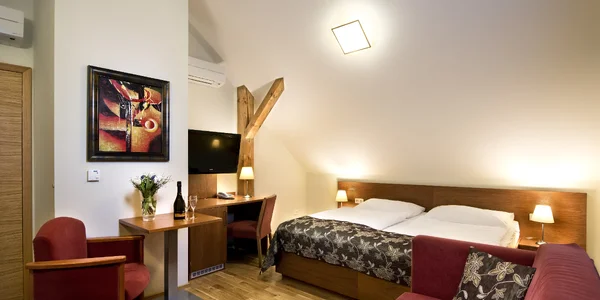 Čtyřlůžkový pokoj Superior s přistýlkou 403 (26 m²)