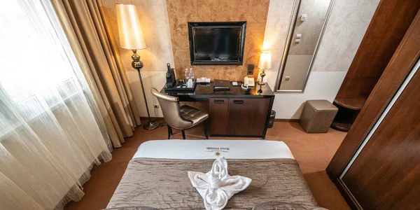 Dvojlôžková izba Classic s výhľadom (18 m²)