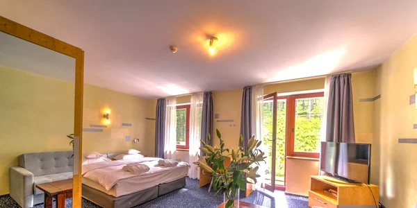 Rodinný pokoj s balkonem (18 m²)