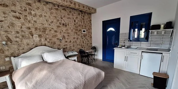Dvoulůžkové studio s možností přistýlky (renovovaná, umístěná v přízemí)