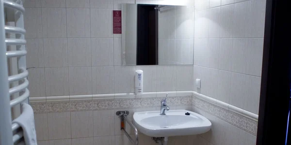 Izba pre telesne postihnutých