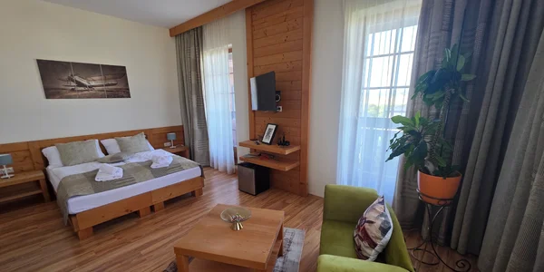 Apartmán De Luxe s balkónom