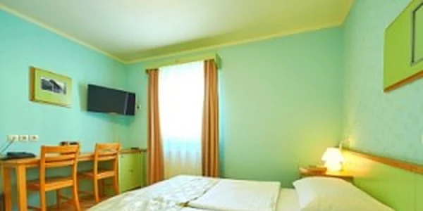 Dvoulůžkový pokoj (24 m²)