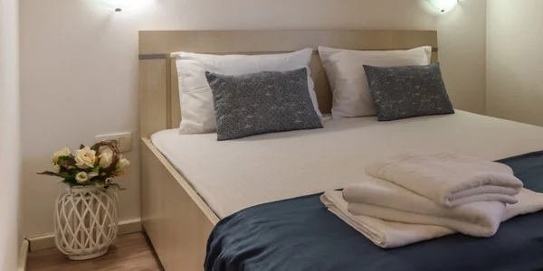 Jednoizbový apartmán s bočným výhľadom na more 4