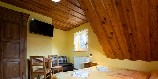 Dvoulůžkový pokoj s přistýlkou (14 m²)