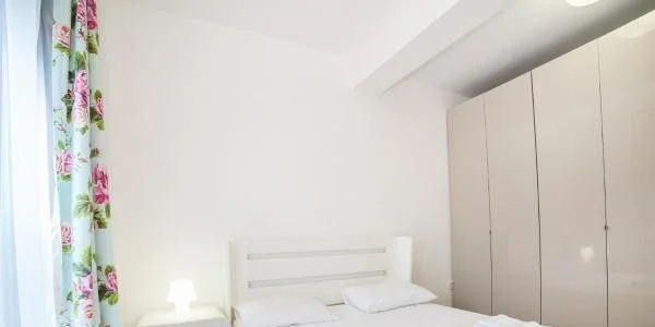 Trojizbový apartmán s výhľadom na more 3