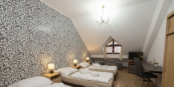 Čtyřlůžkový pokoj s oddělenými postelemi (30 m²)