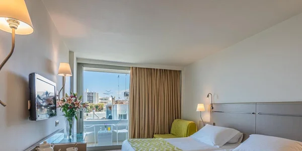 Dvoulůžkový pokoj Superior s bočním výhledem na moře (20 m²)