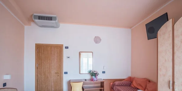 Dvojlôžková izba s 2 prístelkami