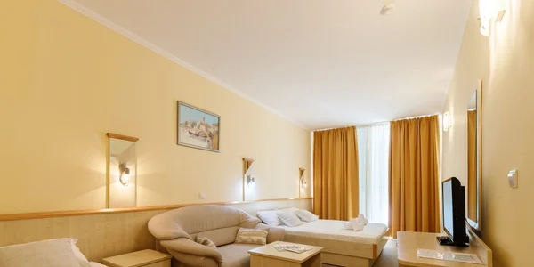 Rodinná izba Superior s balkónom (18–28 m²)
