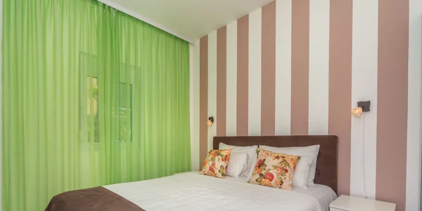 Apartmán s jednou spálňou, terasou a výhľadom na bazén