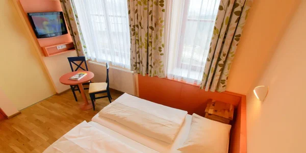 Dvojlôžková izba (10 m²)