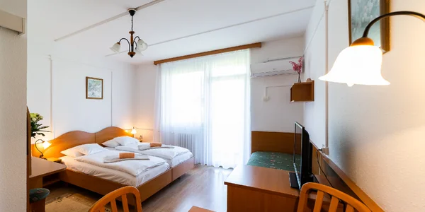 Trojlôžková izba Standard (25 m²)