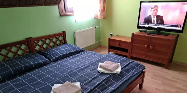 Dvojlôžková + prístelka