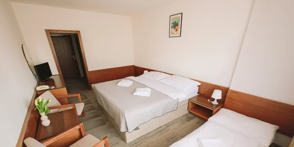 Standard dvojlôžková izba s prísteľkou (21 m²)