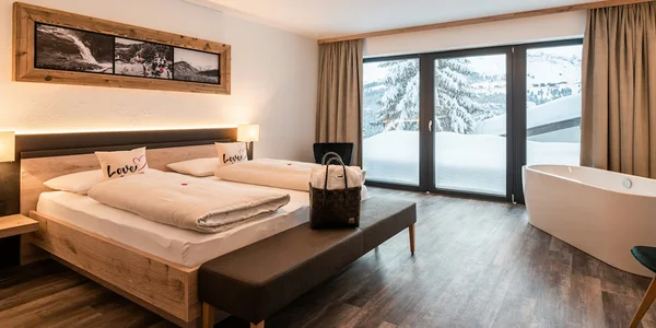 Deluxe Suite (45 m²)