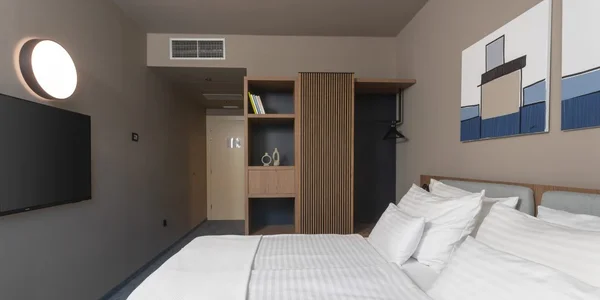 Dvojlôžková izba Comfort s balkónom (18–22 m²)
