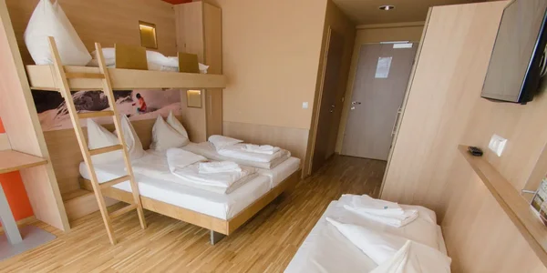 Familienzimmer Typ 4 (25 m²)
