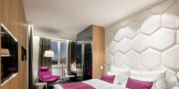 Rodinná izba typu Deluxe s manželskou posteľou alebo oddelenými posteľami a vírivou vaňou (26 m²)