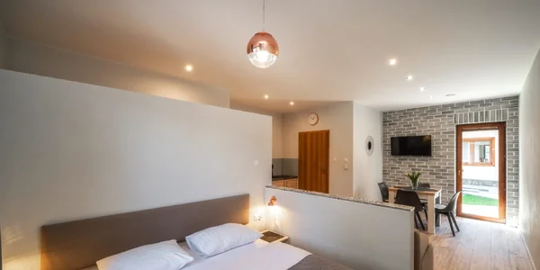 Studiový apartmán s terasou (35 m²)