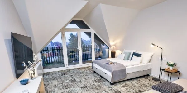 Izba Charlotte (podkrovná) (30 m²)